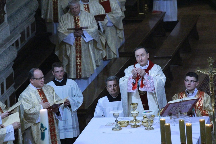 Katedra. Zamknięcie Bramy Miłosierdzia.