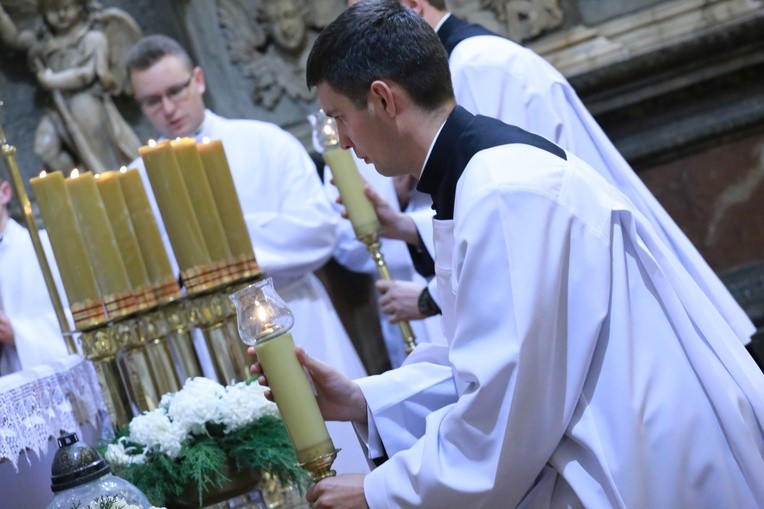 Katedra. Zamknięcie Bramy Miłosierdzia.