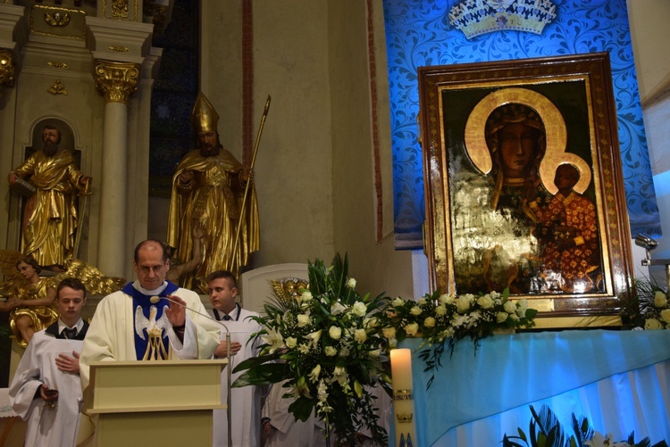 Powitanie ikony MB Częstochowskiej w Białej Rawskiej