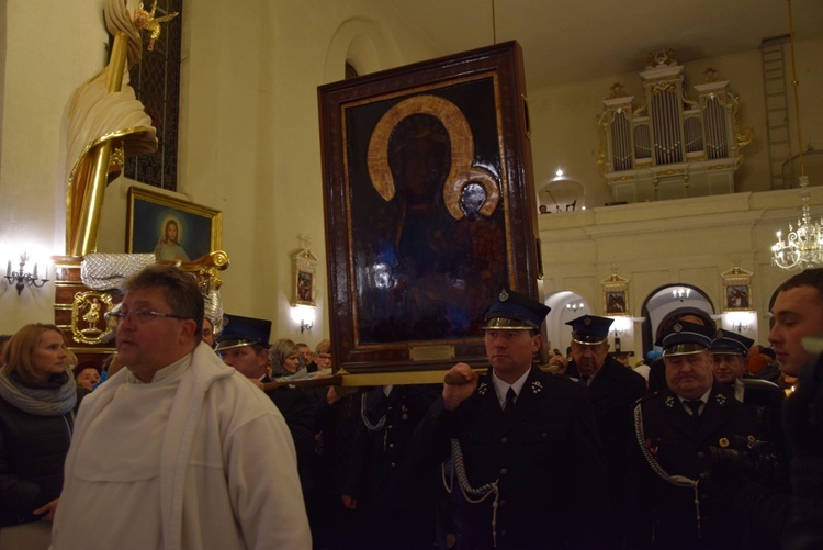 Powitanie ikony MB Częstochowskiej w Białej Rawskiej