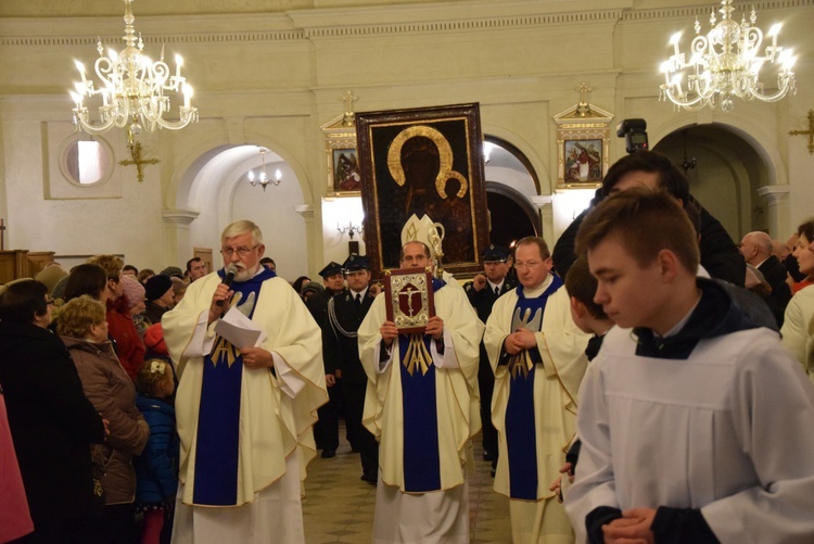 Powitanie ikony MB Częstochowskiej w Białej Rawskiej