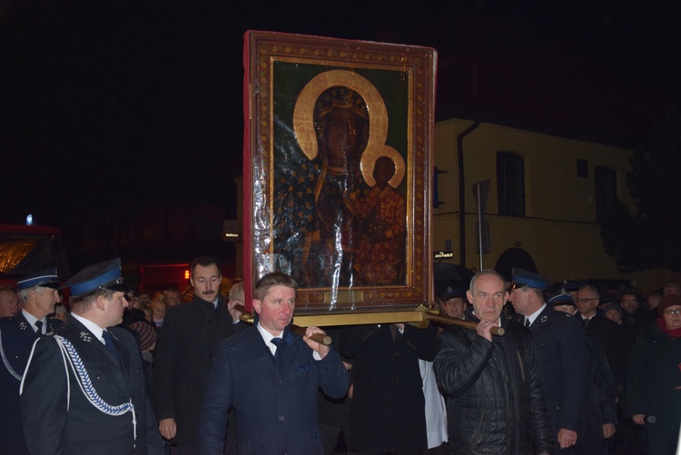 Powitanie ikony MB Częstochowskiej w Białej Rawskiej