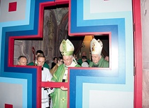 ▲	Zamknięcie Bram Miłosierdzia nastąpiło także w jubileuszowych kościołach archidiecezji: w Chełmie, Kraśniku i Lubartowie.