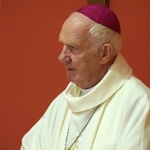 Biskup Ignacy w hospicjum