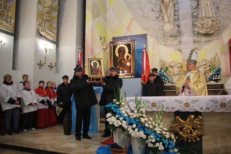 Powitanie ikony MB Częstochowskiej w Szczukach