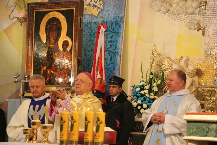 Powitanie ikony MB Częstochowskiej w Szczukach