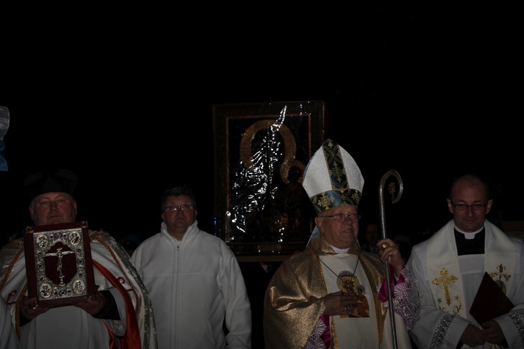 Powitanie ikony MB Częstochowskiej w Szczukach