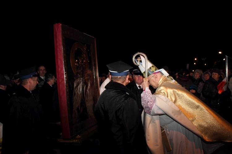 Powitanie ikony MB Częstochowskiej w Szczukach