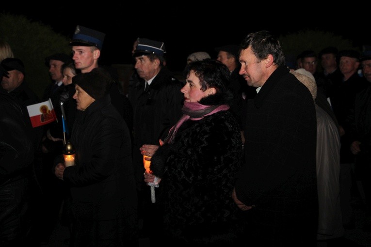 Powitanie ikony MB Częstochowskiej w Szczukach