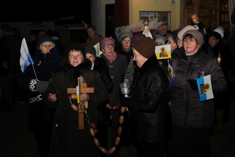 Powitanie ikony MB Częstochowskiej w Szczukach