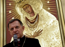 Abp Mieczysław Mokrzycki opowiadał w skarżyskiej Ostrej Bramie o sytuacji Kościoła na Ukrainie