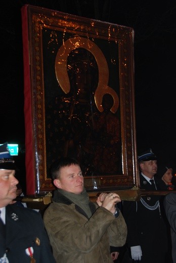 Powitanie ikony MB Częstochowskiej w Sadkowicach