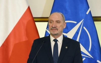 Macierewicz do ruchów proobronnych: waszą partią jest Polska