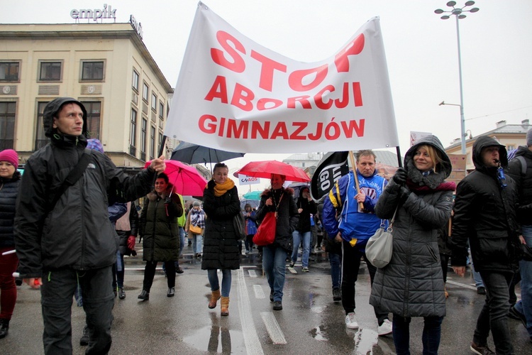 Manifestacja nauczycieli