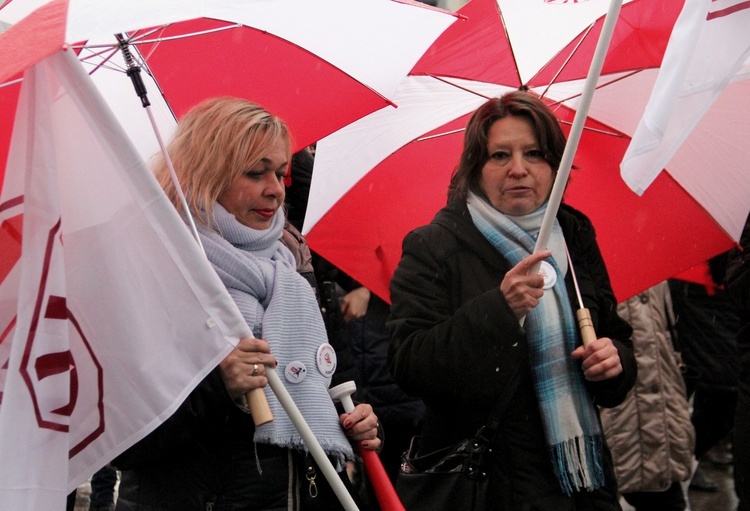 Manifestacja nauczycieli