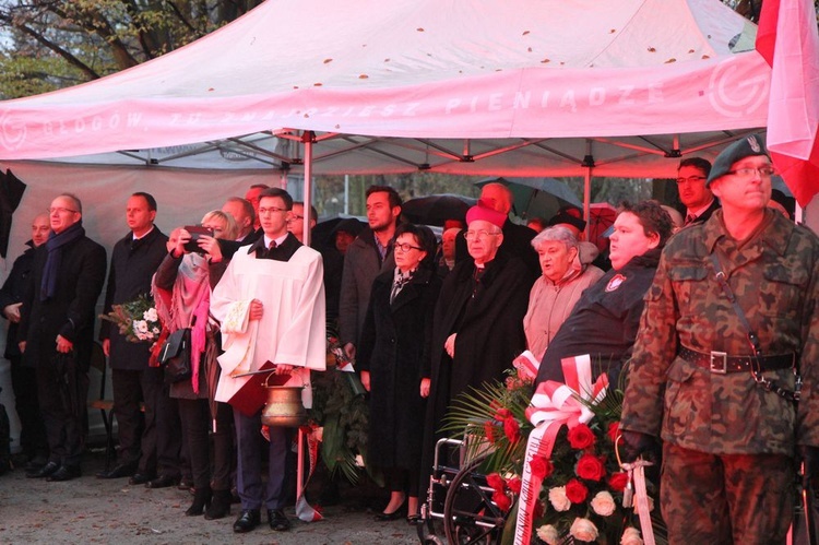 Odłonięcie pomników Żołnierzy Niezłomnych