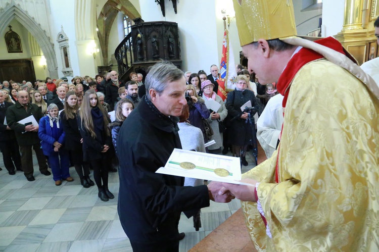 Medale od biskupa tarnowskiego