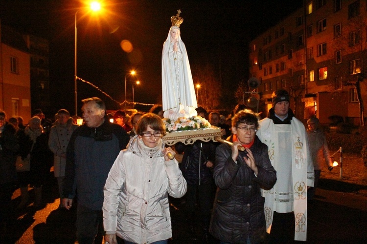 Głuszyca. Procesja ulicami miasta