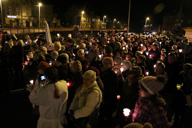 Głuszyca. Procesja ulicami miasta