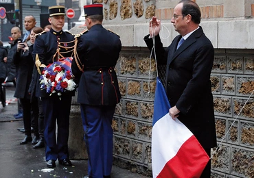 W rocznicę zamachu w Paryżu władze Francji uhonorowały pamięć zamordowanych.