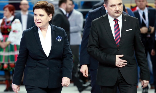 Szydło: Oprawcy Solidarności nie będą już mieli wysokich emerytur