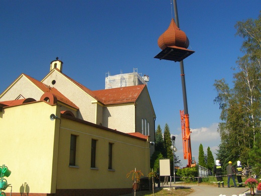 Wymiana kopuły w Paniówkach