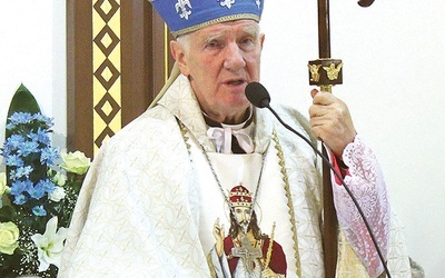 	Bp Ignacy Dec reprezentował w Krakowie-Łagiewnikach diecezję świdnicką, wypowiadając Akt Przyjęcia Jezusa Chrystusa za Króla i Pana.