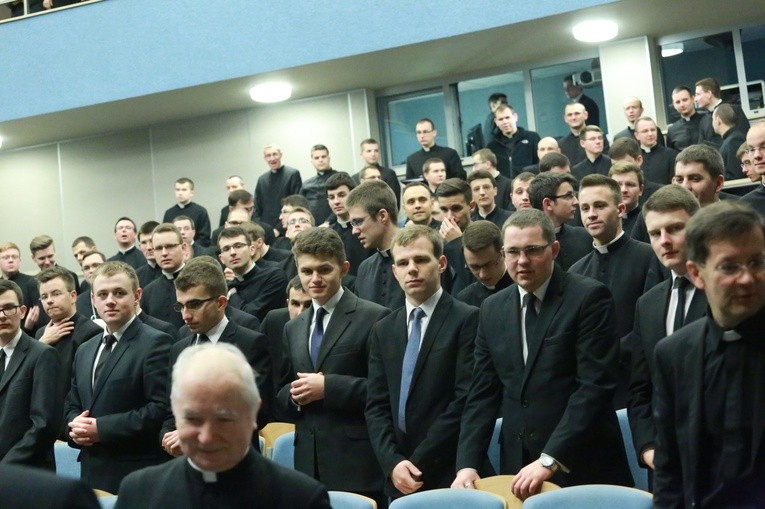 Ecclesia semper renovanda