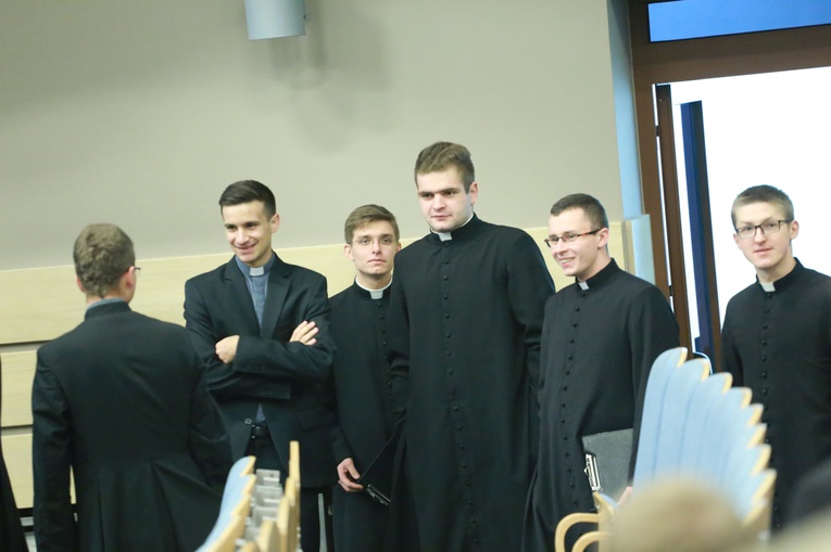 Ecclesia semper renovanda