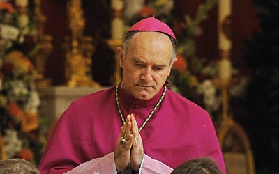 Bp Bernard Fellay, jeden z biskupów konsekrowanych  przez Lefebvre’a, od 1994 r.  jest przełożonym generalnym Bractwa  św. Piusa X.