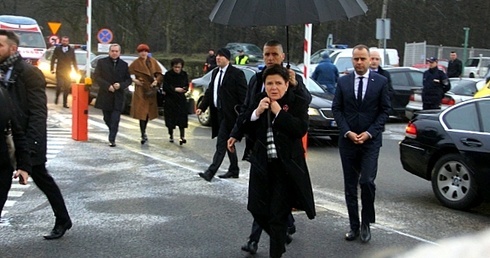 Beata Szydło w ZG "Rudna". Dyrekcja informuje o piątej ofierze wstrząsu.