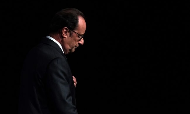 Hollande ucieka przed klęską