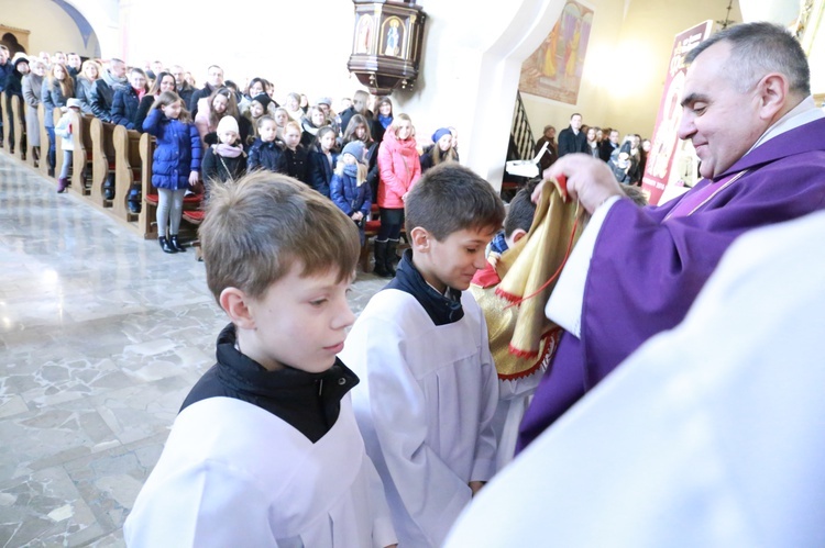 Nowi ministranci w Zbylitowskiej Górze