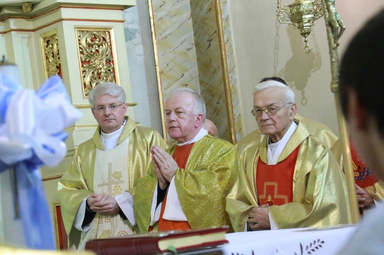 Borowa k. Mielca: poświęcenie organów i domu katechetycznego