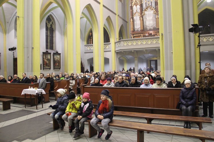 Siemianowice powierzyły się Niepokalanemu Sercu Maryi