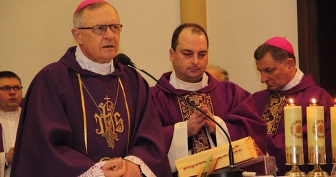 Opłatek osób konsekrowanych z bp. Dajczakiem