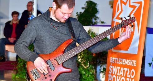 Oczekiwanie na Betlejemskie Światełko Pokoju 