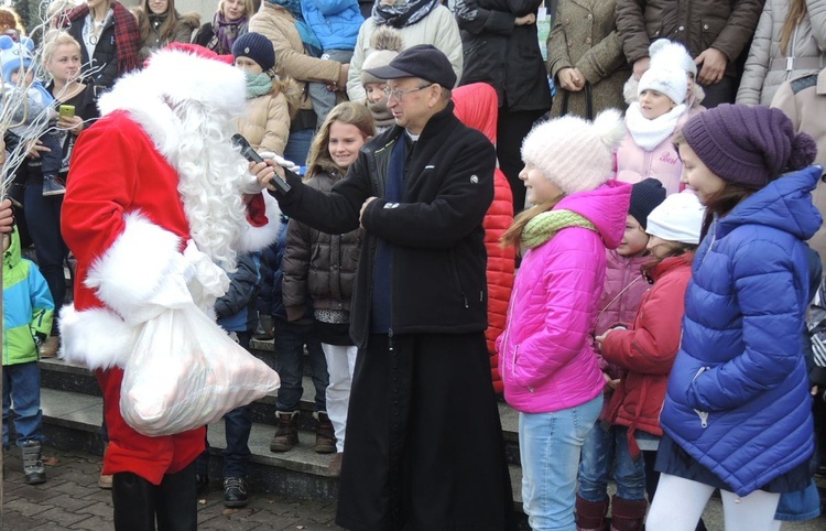 Niedziela z prezentami w Janowicach