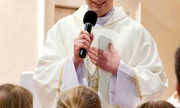 – Węgrzy czują wielką sympatię do Polaków – mówi ks. Tomasz.