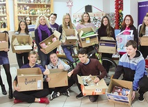 ▲	To część paczek, które trafią przed świętami Bożego Narodzenia do potrzebujących rodzin.