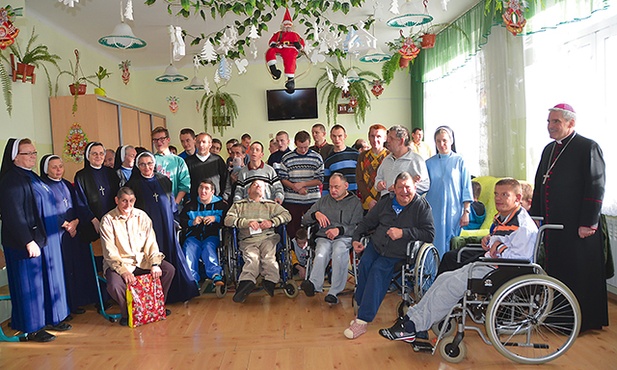 Odwiedziny bp. Krzysztofa Nitkiewicza z okazji obchodów dnia  św. Mikołaja.