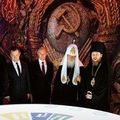 Prezydent Putin i patriarcha Cyryl – sojusz tronu z ołtarzem w Rosji w XXI wieku.