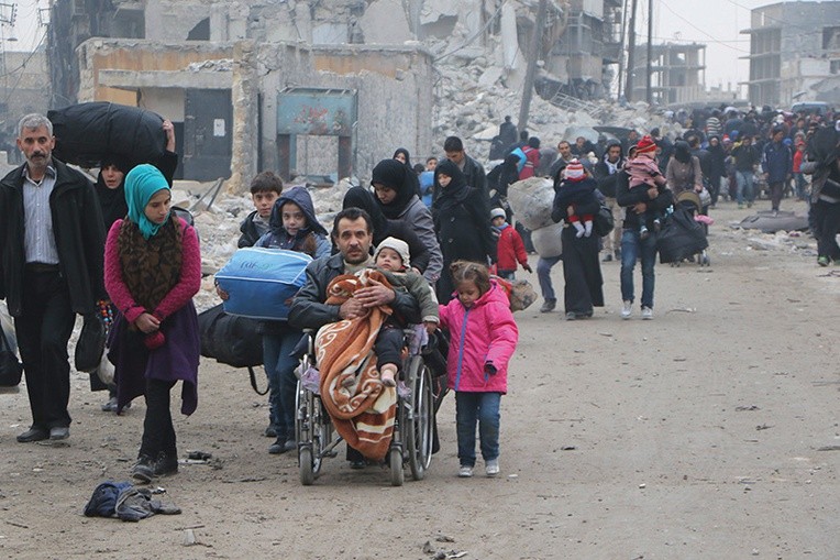 Ulica w Aleppo, 1 grudnia 2016 r. Naloty bombowe zupełnie spustoszyły miasto.