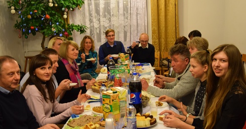W Międzyborowie przy stole wigilijnym spotały się rodziny goszczące Włochów podczas ŚDM