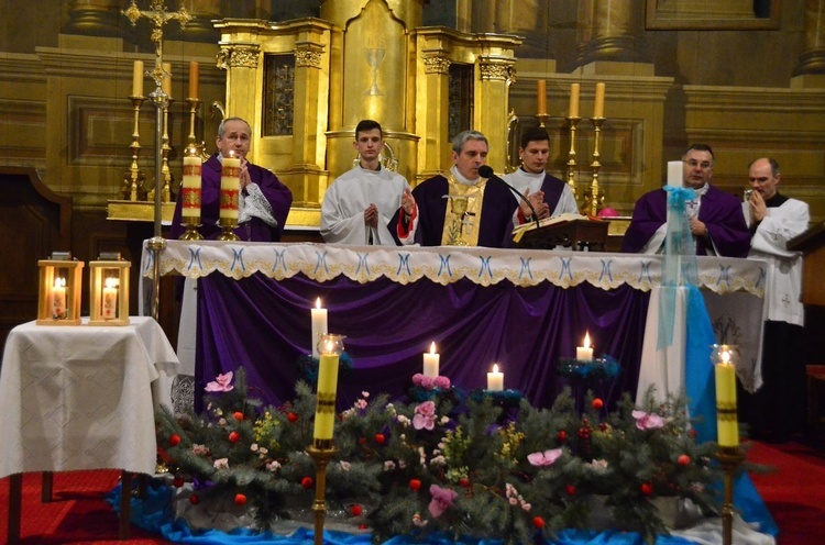 Przekazanie Betlejemskiego Światełka Pokoju 