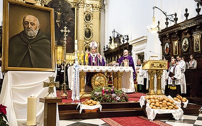 Swoim ofiarnym życiem zasłużył na wielki dar śmierci w chwili, gdy uobecniamy tajemnicę Bożego Narodzenia.