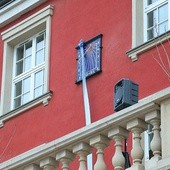 Kopia zegara na ścianie hotelu przy ul. Stary Rynek. Oryginalny znajduje się w Muzeum Archeologiczno- -Historycznym w Elblągu. 