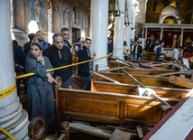 Koptyjski kościół św. św. Piotra i Pawła w Kairze po zamachu bombowym 11 grudnia. Zginęło 25 osób.