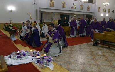 Opłatek rozpoczął się Mszą św. sprawowaną w seminaryjnej kaplicy