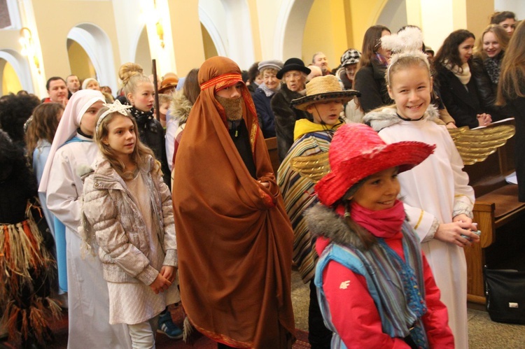 Rozesłanie kolędników misyjnych w Mościcach